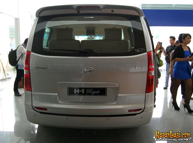 Hyundai H1 - Royale - Varian Tertinggi dan Termewah 