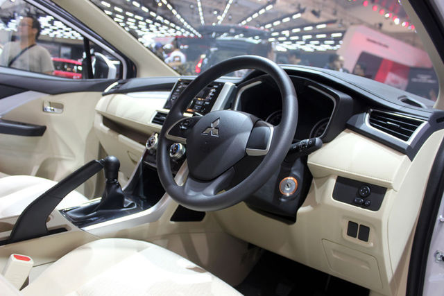 Interior Mitsubishi Xpander - Detail Interior Mitsubishi 