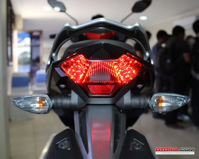 Jupiter MX King 150 - Jupiter MX King, Si Raja Moped 