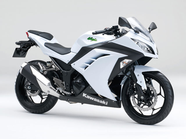 Kawasaki Ninja 250 Edisi Spesial Ulang Tahun - New ...