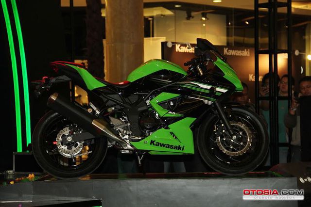 Kawasaki Ninja RR Mono 250cc - Spesies Baru Suksessor 