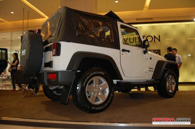 Ketangguhan Jeep Wrangler Terbaru Melegenda Model Model