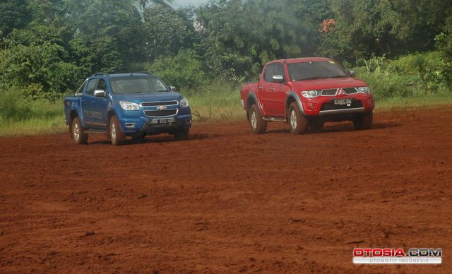 Ketangguhan Mitsubishi Strada Triton Hd X Dan Chevrolet