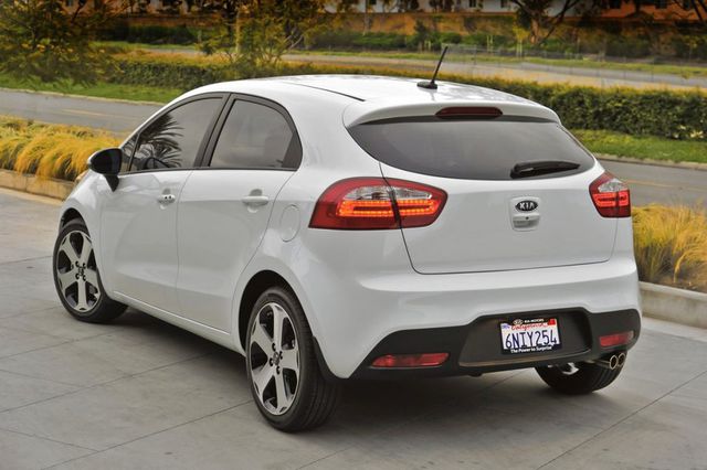 Kia Rio SX 2013 - Kia Rio Hatchback Facelift Lebih Sporty 