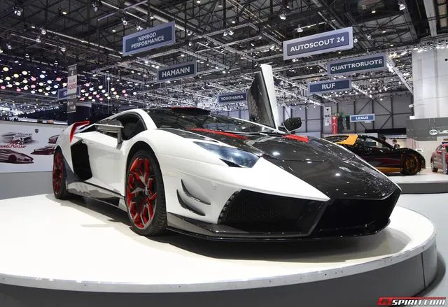 Lamborghini Aventador Avanti Rosso - Modifikasi Aventador 