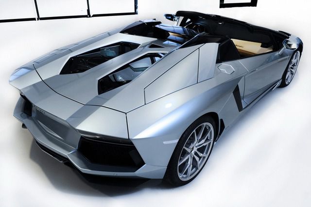 Lamborghini Aventador LP700-4 Roadster 2013 - Supercar 