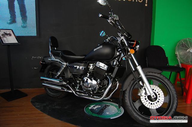 Line Up Motor Benelli PRJ 2015 Gagahnya Moge Benelli di 