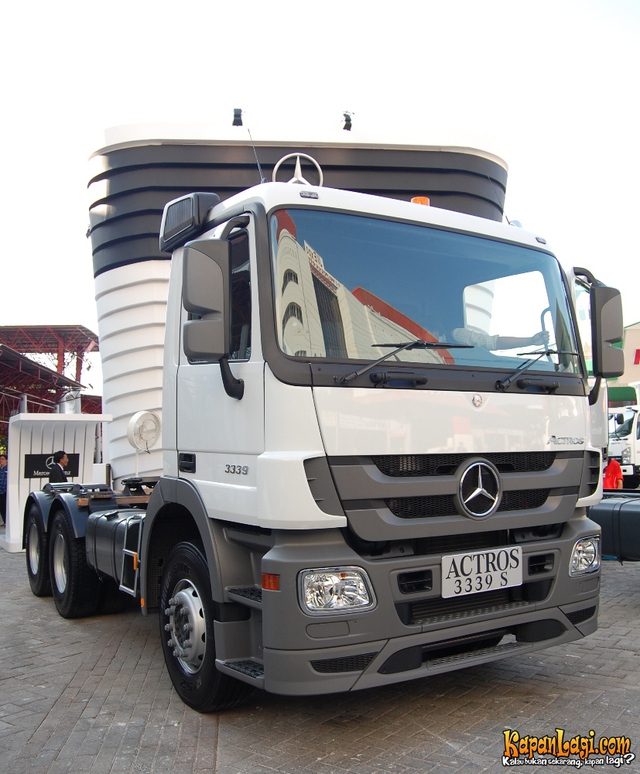 Mercedes-Benz Actros di Arena IIMS 2011 - Truk  Galeri 