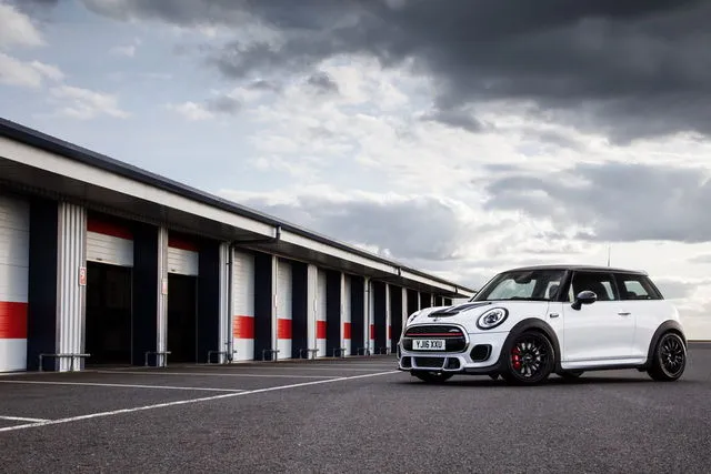Mini JCW Chalenge 2016 - Versi Hardcore MINI JCW Challenge 