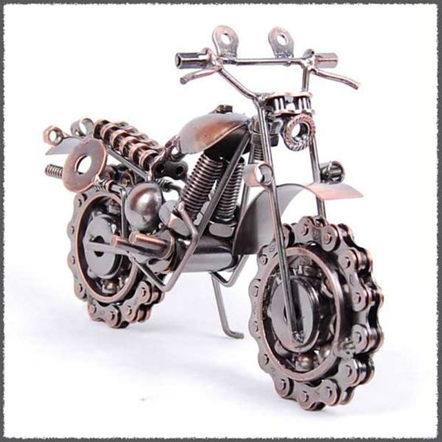 Miniatur Motor dengan Ban  Laher Uniknya Miniatur Sepeda 