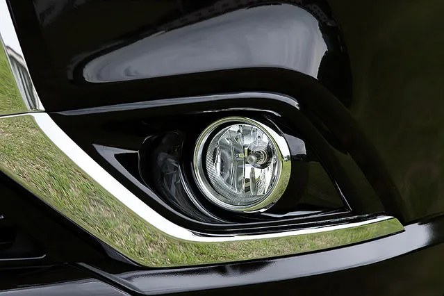 Mitsubishi Outlander PHEV 2015 Japan Version - Mitsubishi 