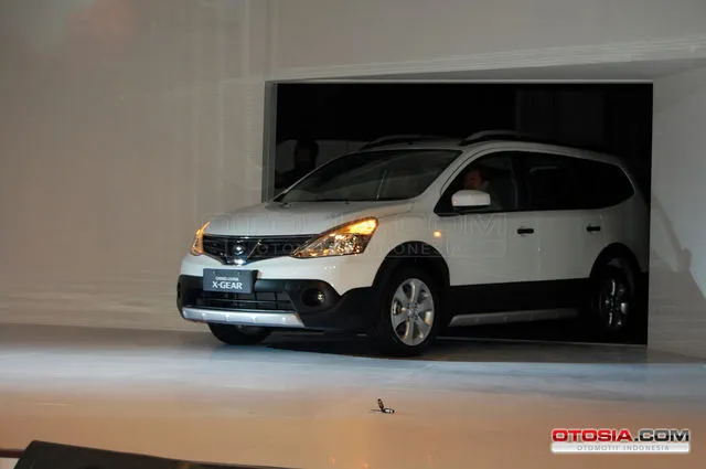 Mobil Keluarga All-New Nissan Grand Livina - Peluncuran 
