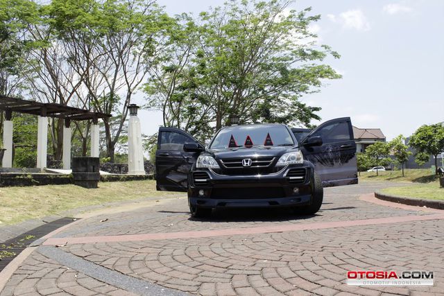 Modifikasi Honda CR-V Porsckit - SUV Honda CR-V Extreme 