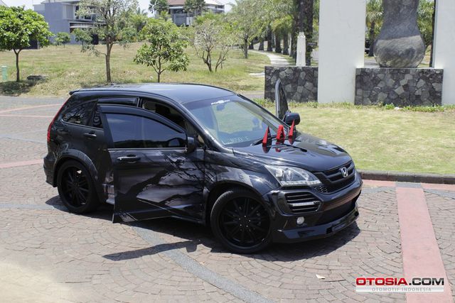  Modifikasi  Honda CR V Porsckit SUV Honda CR V Extreme 