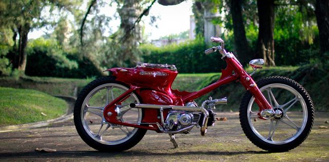 Modifikasi Honda Supercub 700 El Hierro Rojo - El Hierro 