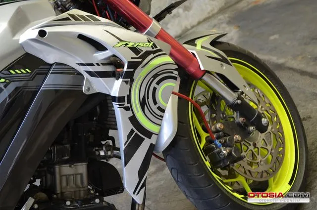 Modifikasi NVL 2013 Street Figter - Yamaha New Vixion 