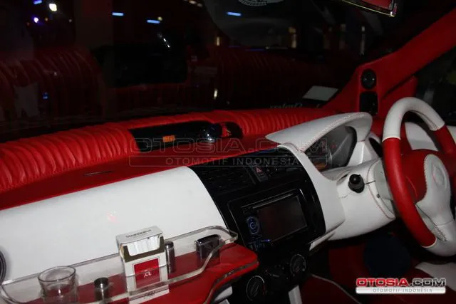 Modifikasi Suzuki Swift HIN Bali 2013 - Karya Modifikasi 