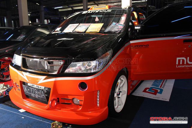 Modifikasi Toyota Avanza - HIN Bali 2013 - Street Racing 