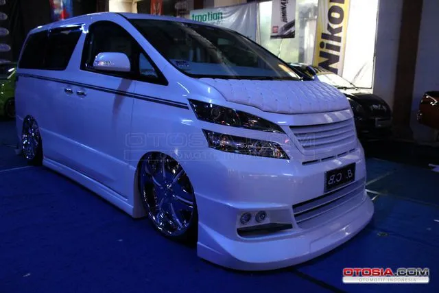 Modifikasi Toyota Vellfire HIN Bali 2013 - MPV Super 