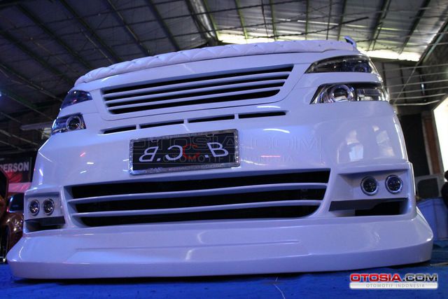 Modifikasi Toyota Vellfire HIN Bali 2013 - MPV Super 