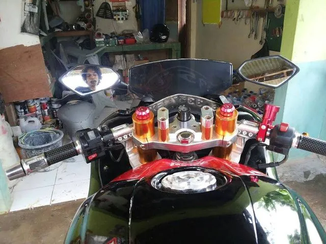 Modifikasi Vixion 2007 Tampil YZF-R6 - Vixion 2007 