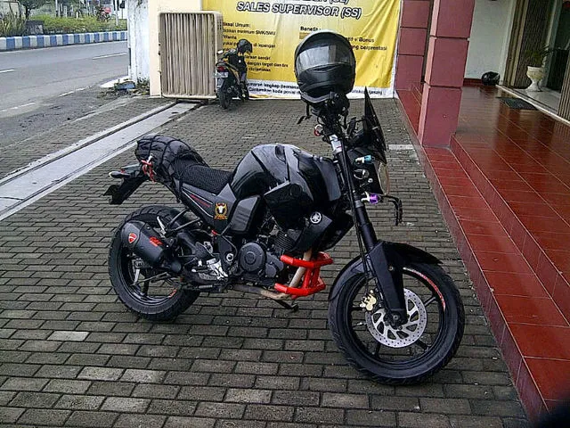 Modifikasi Yamaha Byson Model Moge Tennere 650 cc 