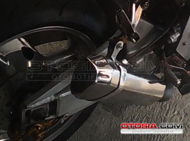 Modifikasi Yamaha Scorpio Radical Street Fighter Modifikasi Yamaha Scorpio Radical Street Fighter
