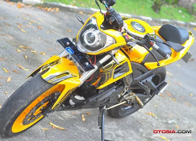 Modifikasi Yamaha Vixion Street Fighter Gambot 