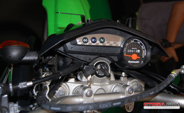 Motor Trail Terbaru Kawasaki - Kawasaki KLX 150L  Galeri 