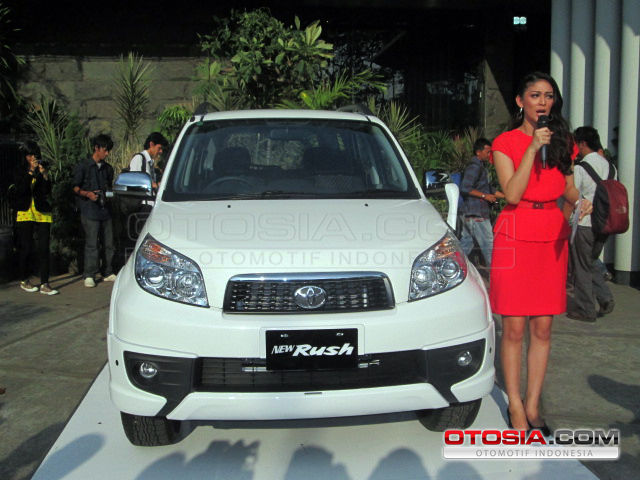 New Toyota  Rush 2013 Mobil  SUV  Terbaru  2013 Galeri 