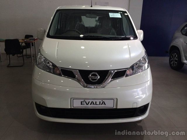 Nissan Rilis Evalia Berwajah Baru - Generasi Terbaru 