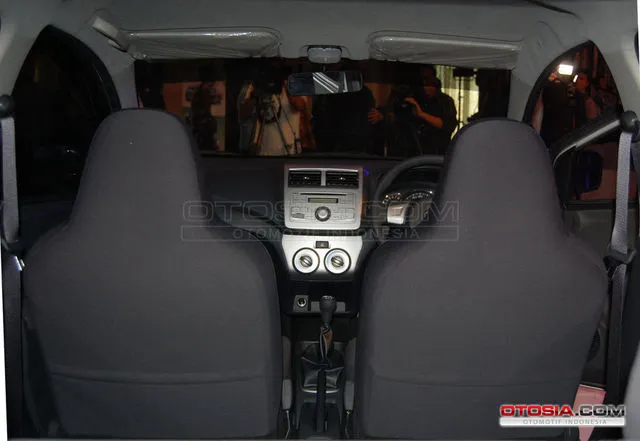 Peluncuran Daihatsu Ayla - Mobil Murah Ayla  Galeri Foto 