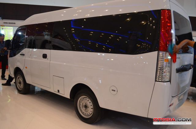 Penampilan Perdana Tata Ventura di SMS 2015 - Mini Bus 