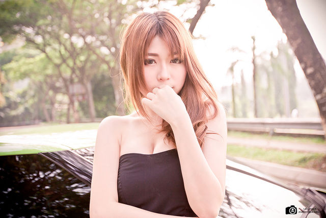 Sensualitas Model Nissan GTR35 - Model cantik Miko Wong 