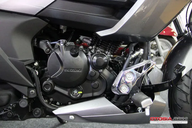 Suzuki Intruder di Jakarta Fair Kemayoran 2018 - Detail 