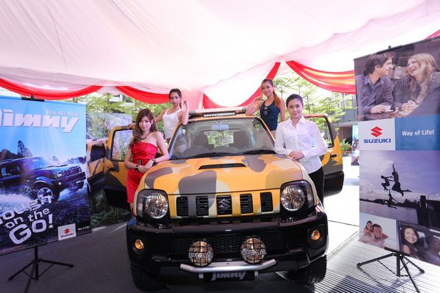 Suzuki Jimny  2014 Penampilan Eksklusif Suzuki Jimny  2014 