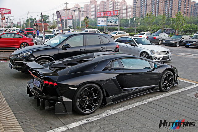 Tampang Aventador Paling Gahar Modifikasi Super Black