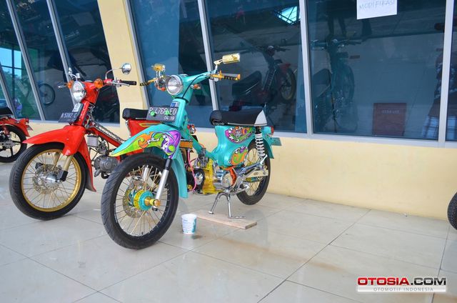 Tampilan Honda C70 Klasik Dapat Sentuhan Modern - Honda 