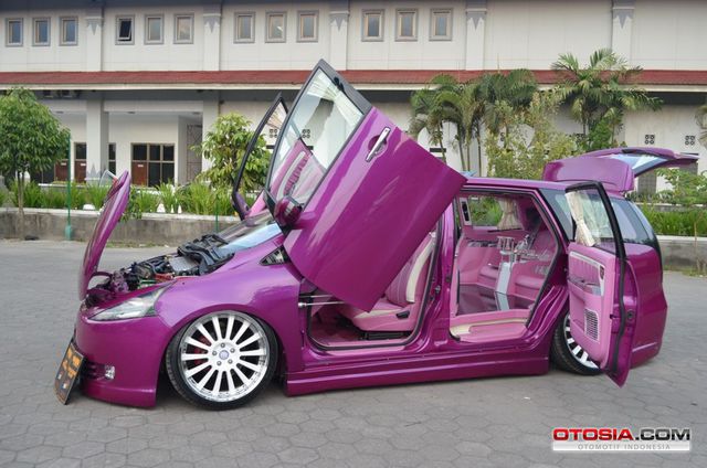 The Hottest Asian Modified Car - Mitsubishi Grandis 