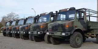 Truck Off-Road Mercedes-Benz Unimog 1300L - Mercedes-Benz 
