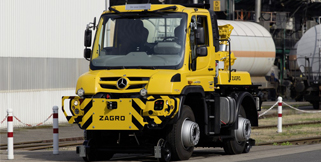 Unimog Terbaru - Mercy Luncurkan Varian Unimog Road-Railer 