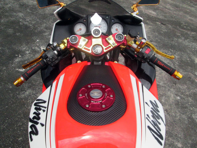 Upgrade Tampilan Sporty Kawasaki Ninja 250  Otosia.com