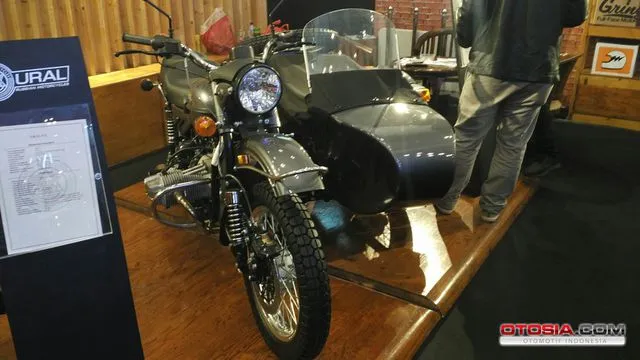 Ural Motorcyle - Motor Gede Asal Rusia di GIIAS 2016 