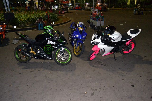 Vixion Moge  Sport Yamaha R15  V1 Upgrade Vixion Jadi 