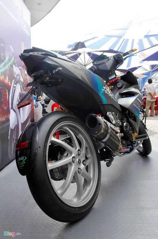 Yamaha Jupiter MX King 150 Modifikasi ala Lamborghini SV 