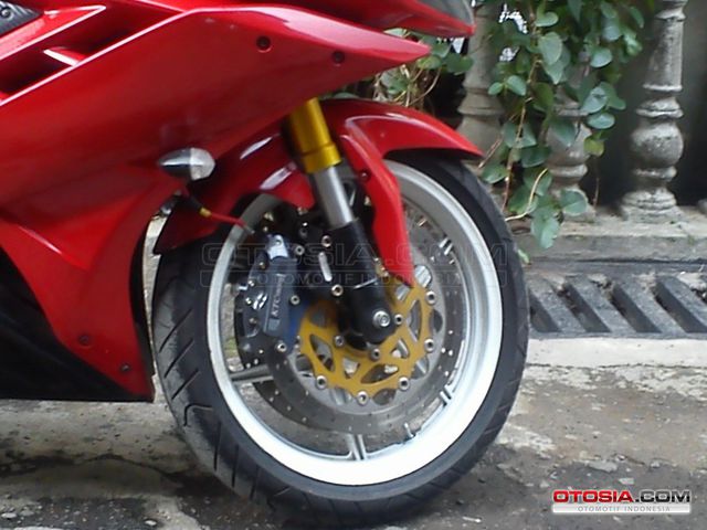  Yamaha  Vixion  dimodifikasi Model YZF  R15  V2 Modifikasi  