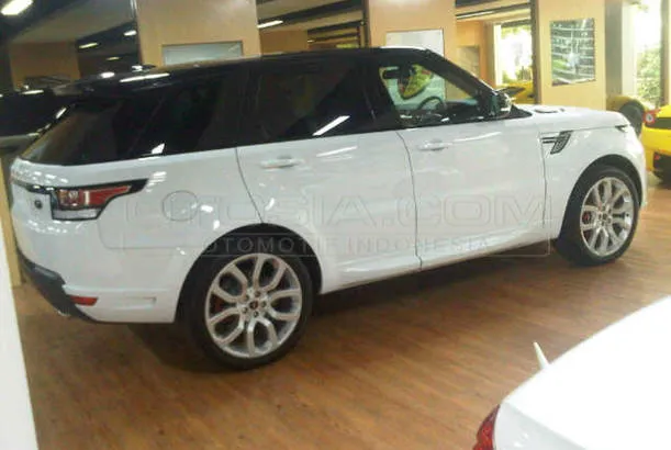 Jual Mobil Land Rover Range Rover Sport Supercharge 4x4 Bensin 2014 Jakarta Selatan Otosia Com
