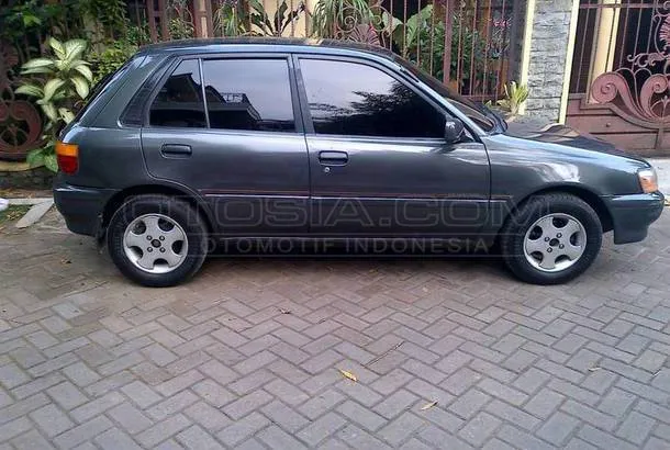 Jual Mobil Toyota Starlet 1 3 Se Bensin 1990 Malang Otosia Com