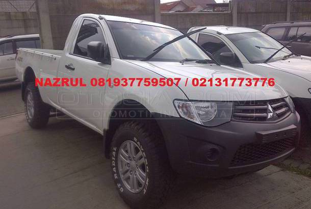 Jual Mobil Mitsubishi Strada Triton Single Cabin Solar 2014