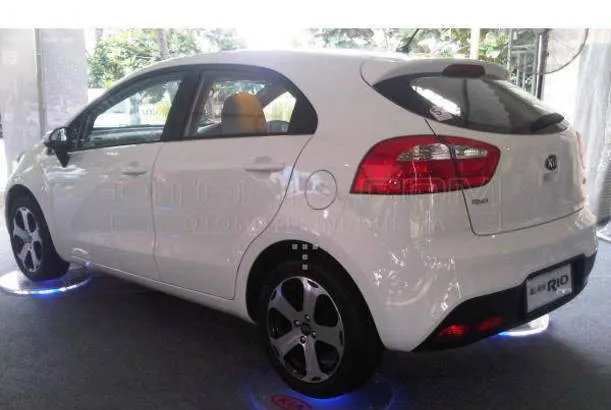 Jual Mobil Kia Rio All New Bensin 2014 Solo Otosia Com